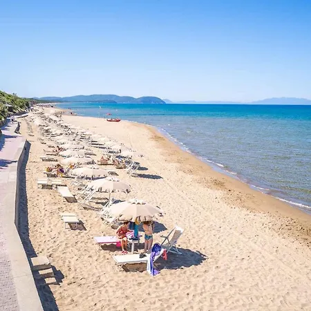 Tatil Evi And Apts. In 23708