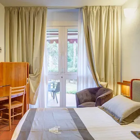 And Apts. In 23708 San Vincenzo
