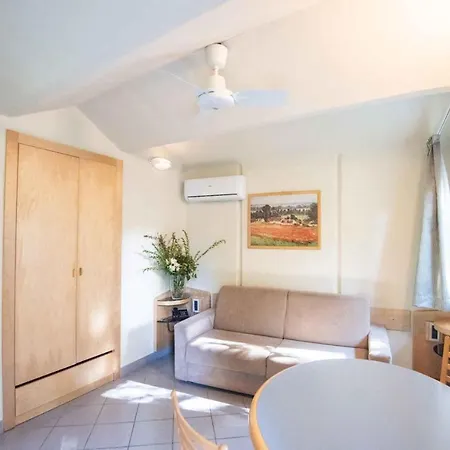 And Apts. In 23708 Tatil Evi *