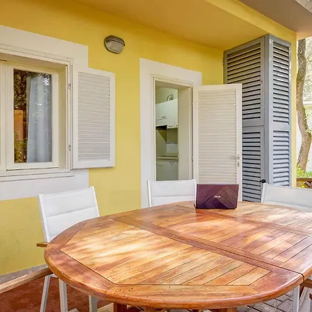 And Apts. In 23708 San Vincenzo