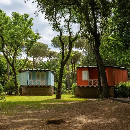 Dom wakacyjny And Apts. In 23708 San Vincenzo